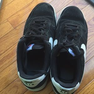 NIKE AIR AIR FORCE 1 Shoes!